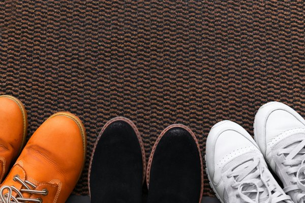 Chaussures homme et femme : confort et style à portée de main